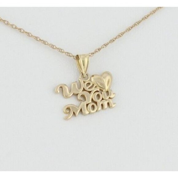 14k Yellow Gold We Love You Mom Heart Necklace 18
